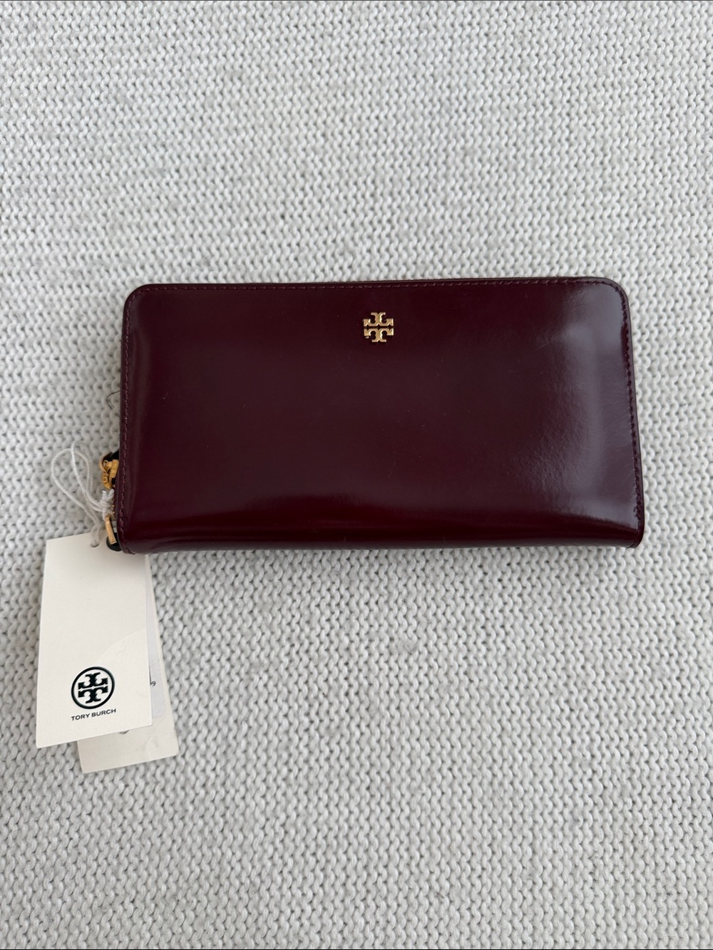 NWT! Tory Burch Patent Leather Wallet Burgundy